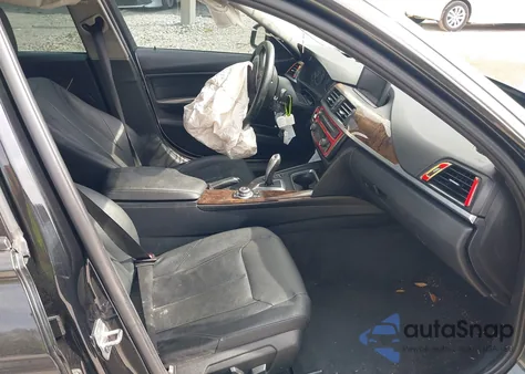 2013 BMW 328I xDrive z USA, uszkodzony, nr VIN WBA3B5C53DF591002